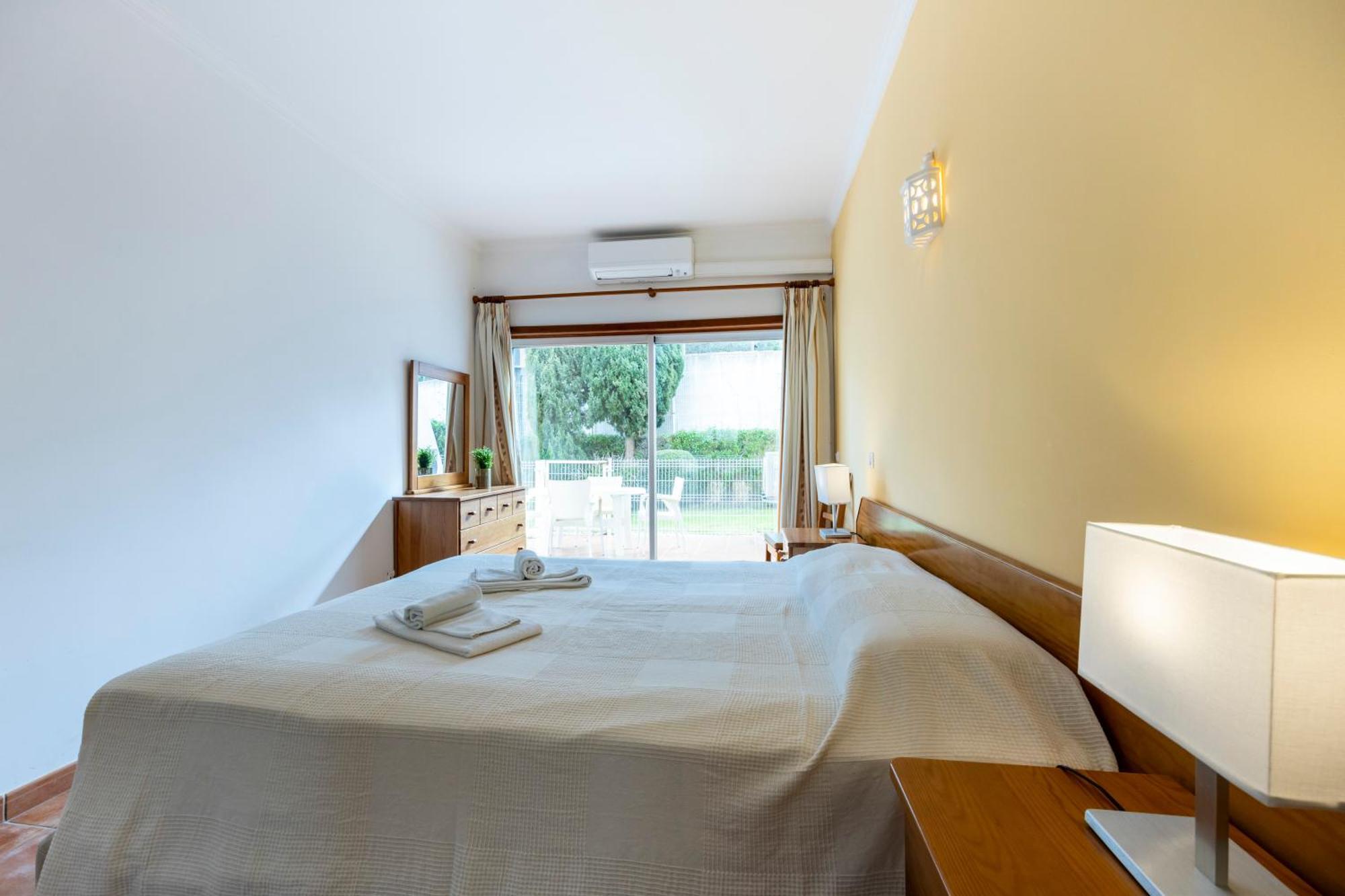 Cardeira Holiday Apartments Лагуш Экстерьер фото