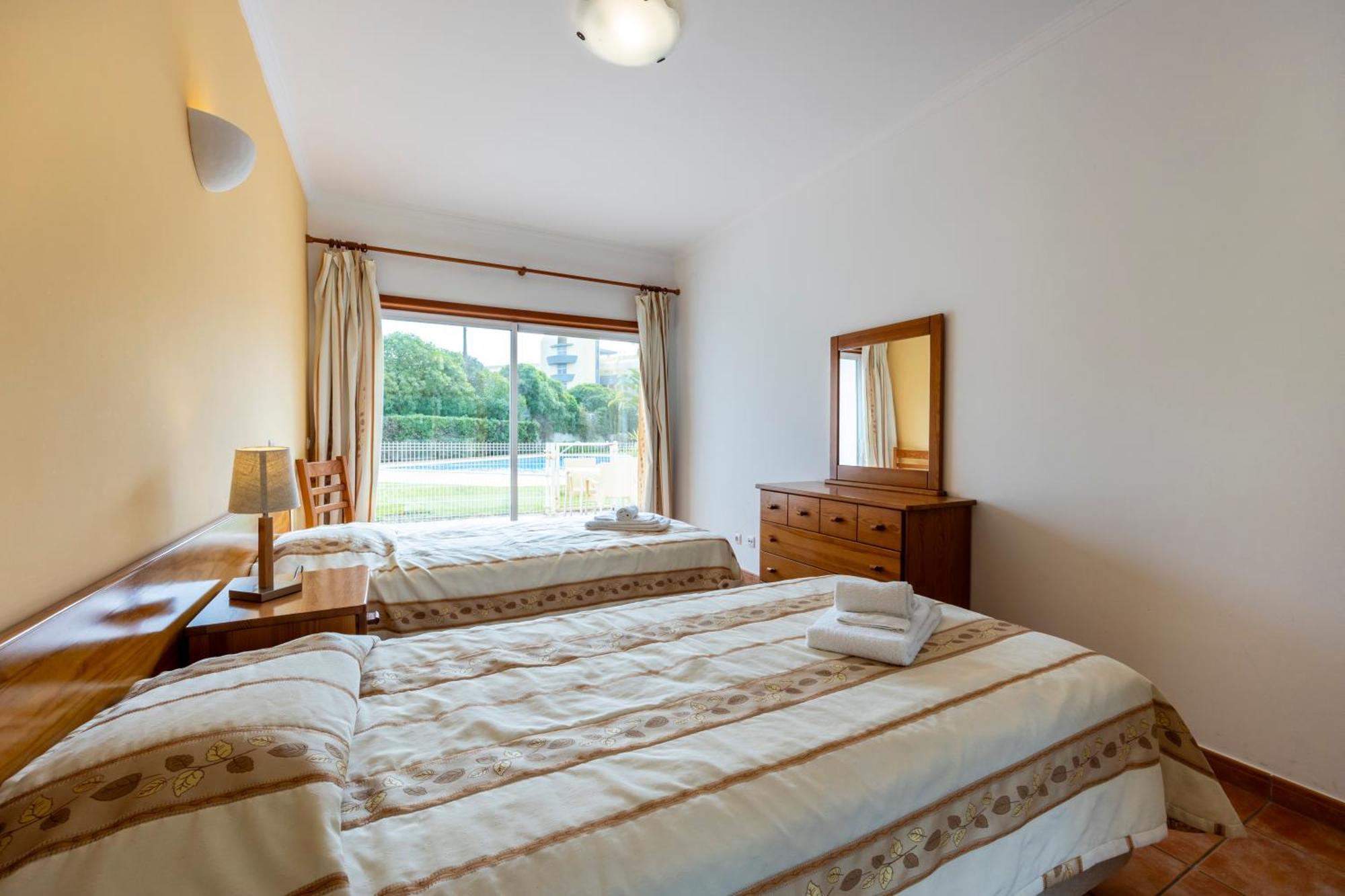 Cardeira Holiday Apartments Лагуш Экстерьер фото